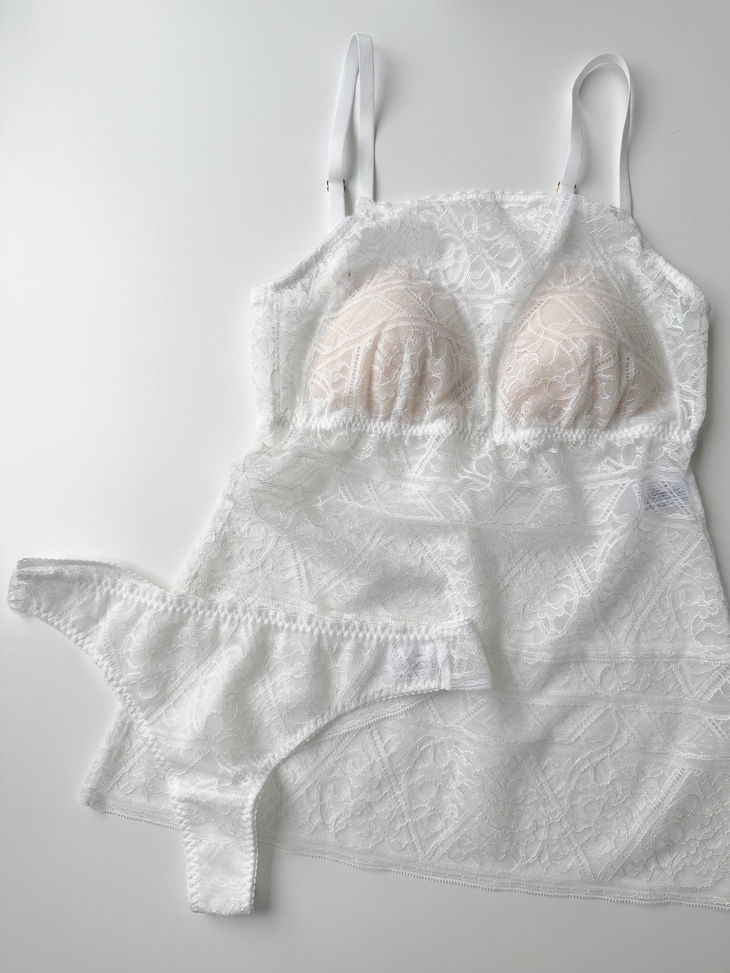 Amary Strap BraCamisole|White