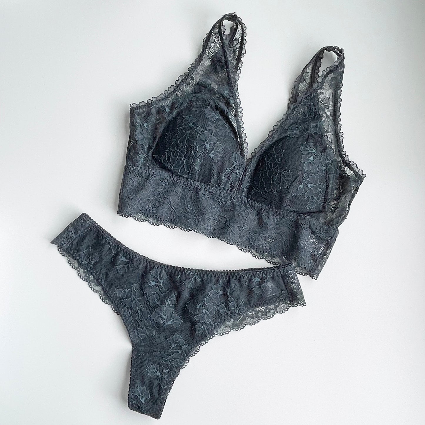 Viola Thong|Moss Green