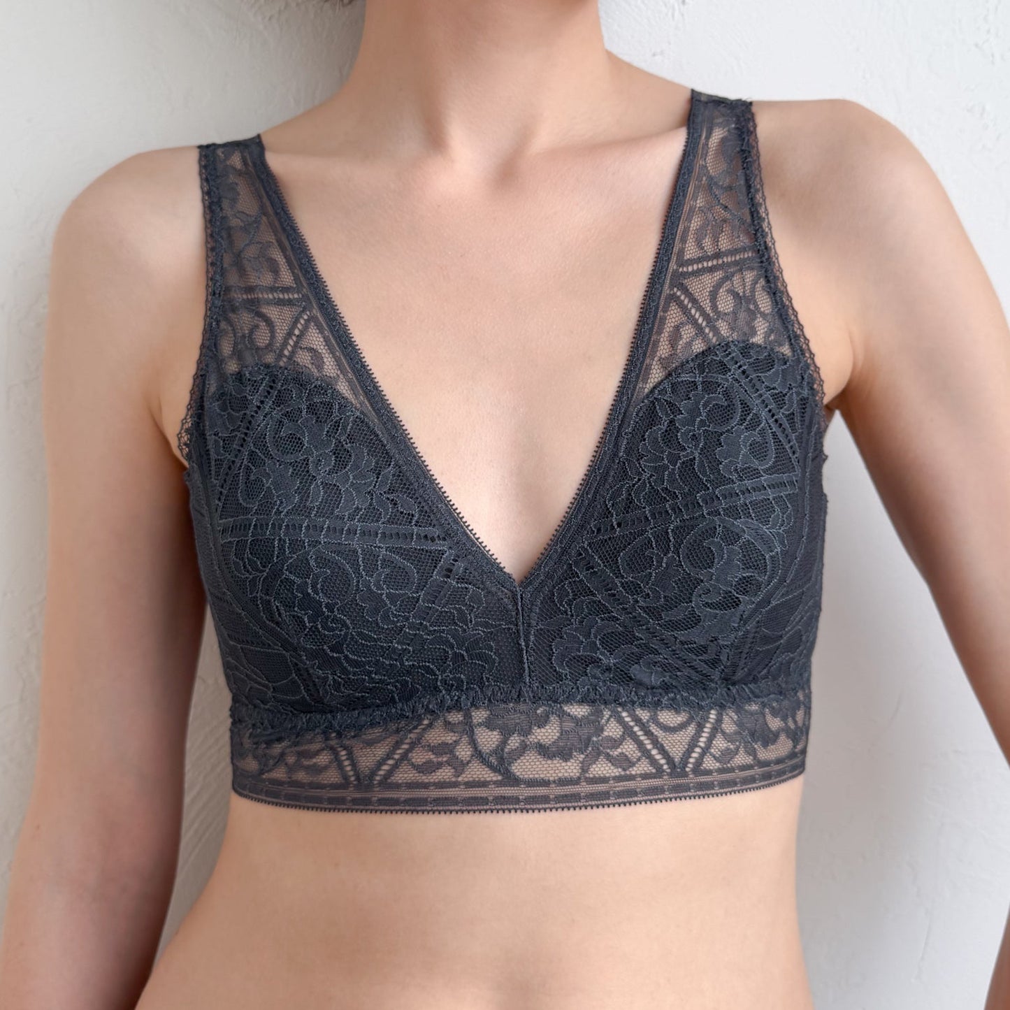 Amary Long Bralette｜Charcoal