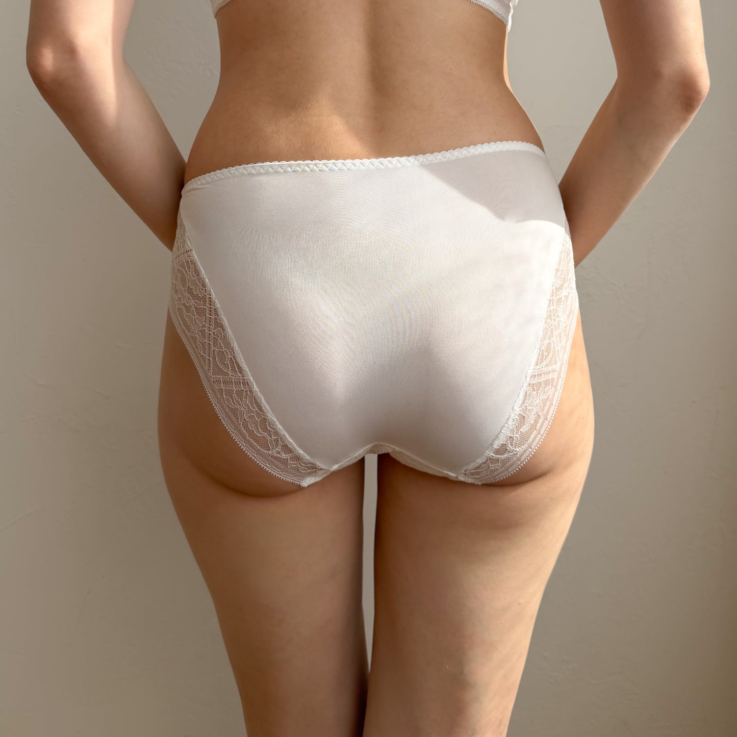 Amary High Waist Bikini｜White