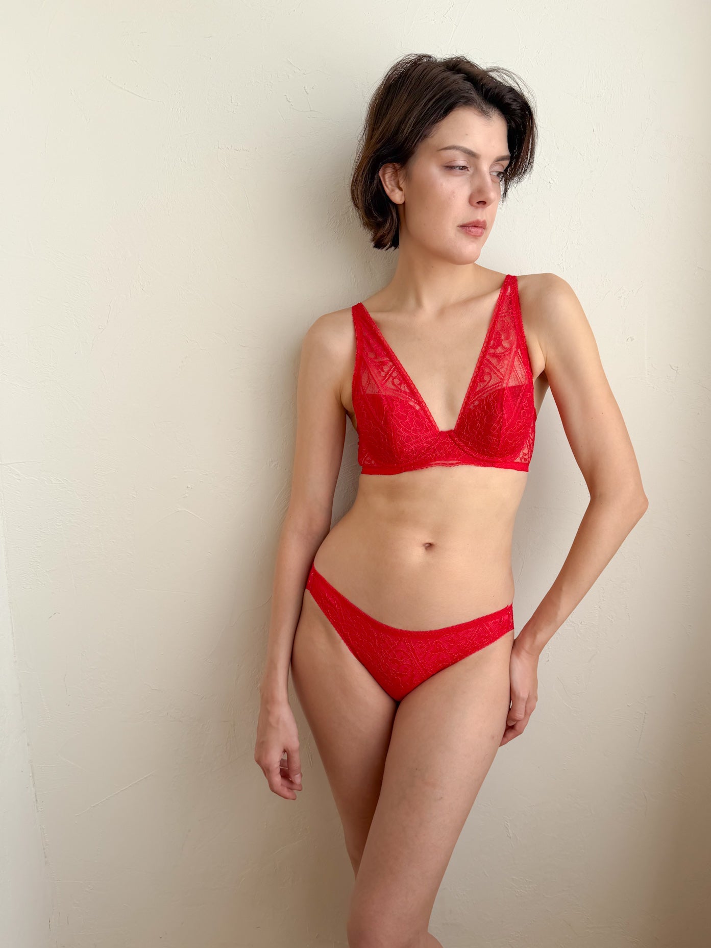 Amary Plunge Underwire Bra｜Red