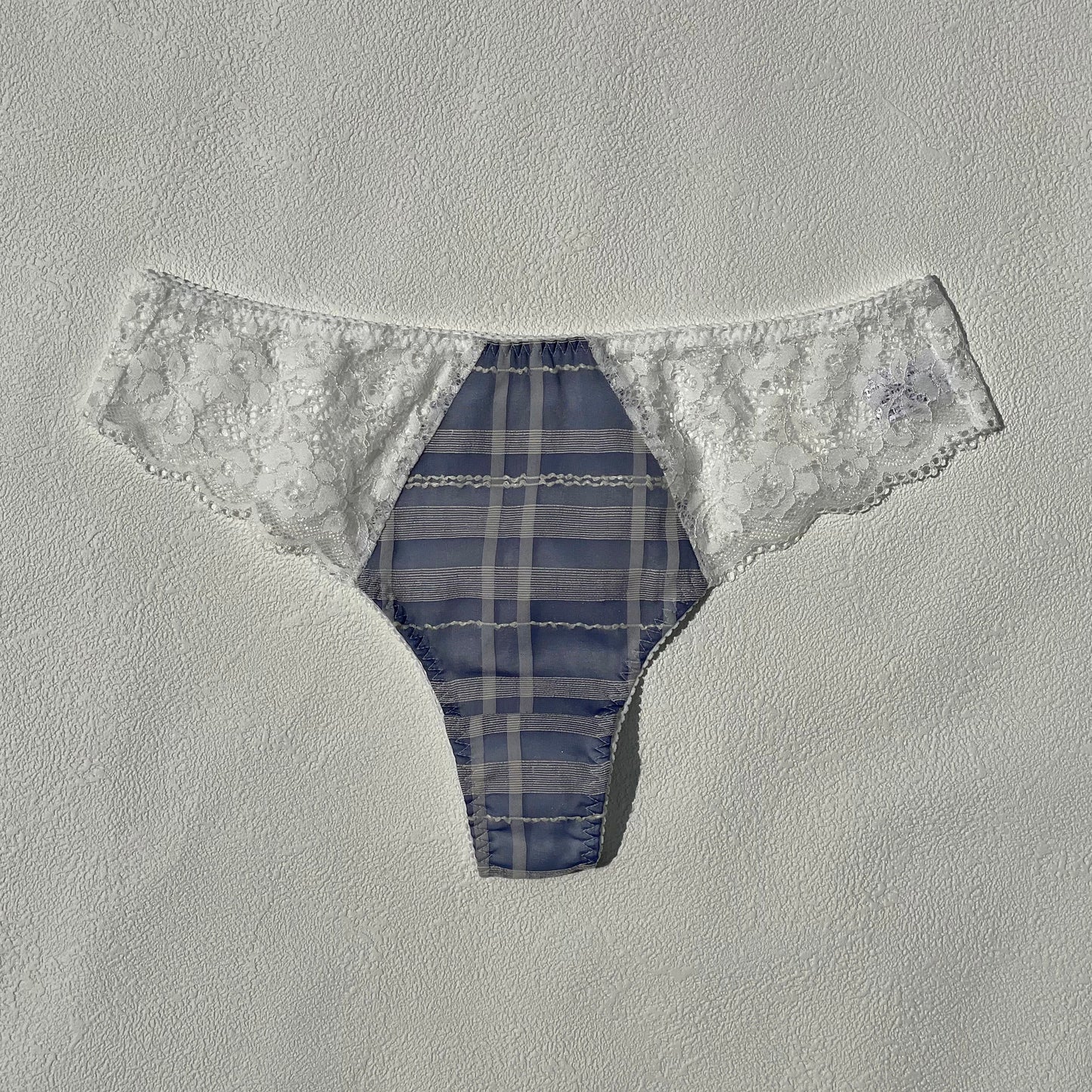 Caron Thong｜Blue