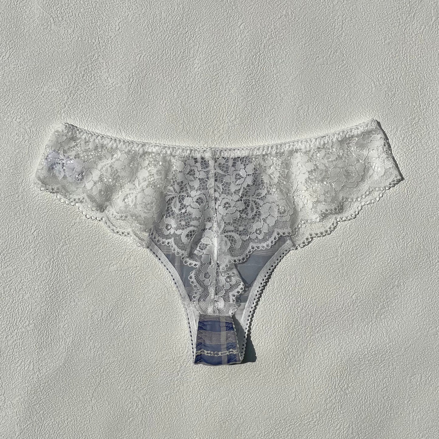 Caron Thong｜Blue