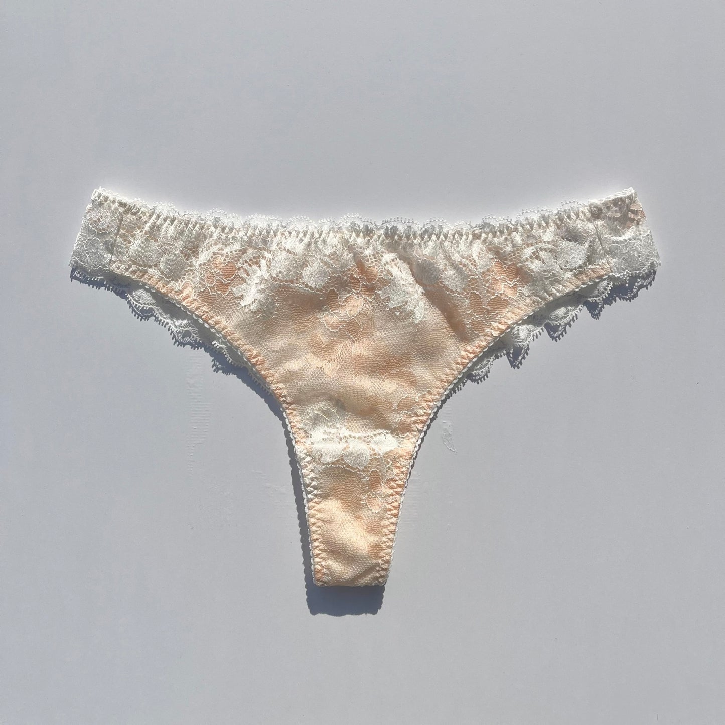 Lupin Thong｜White