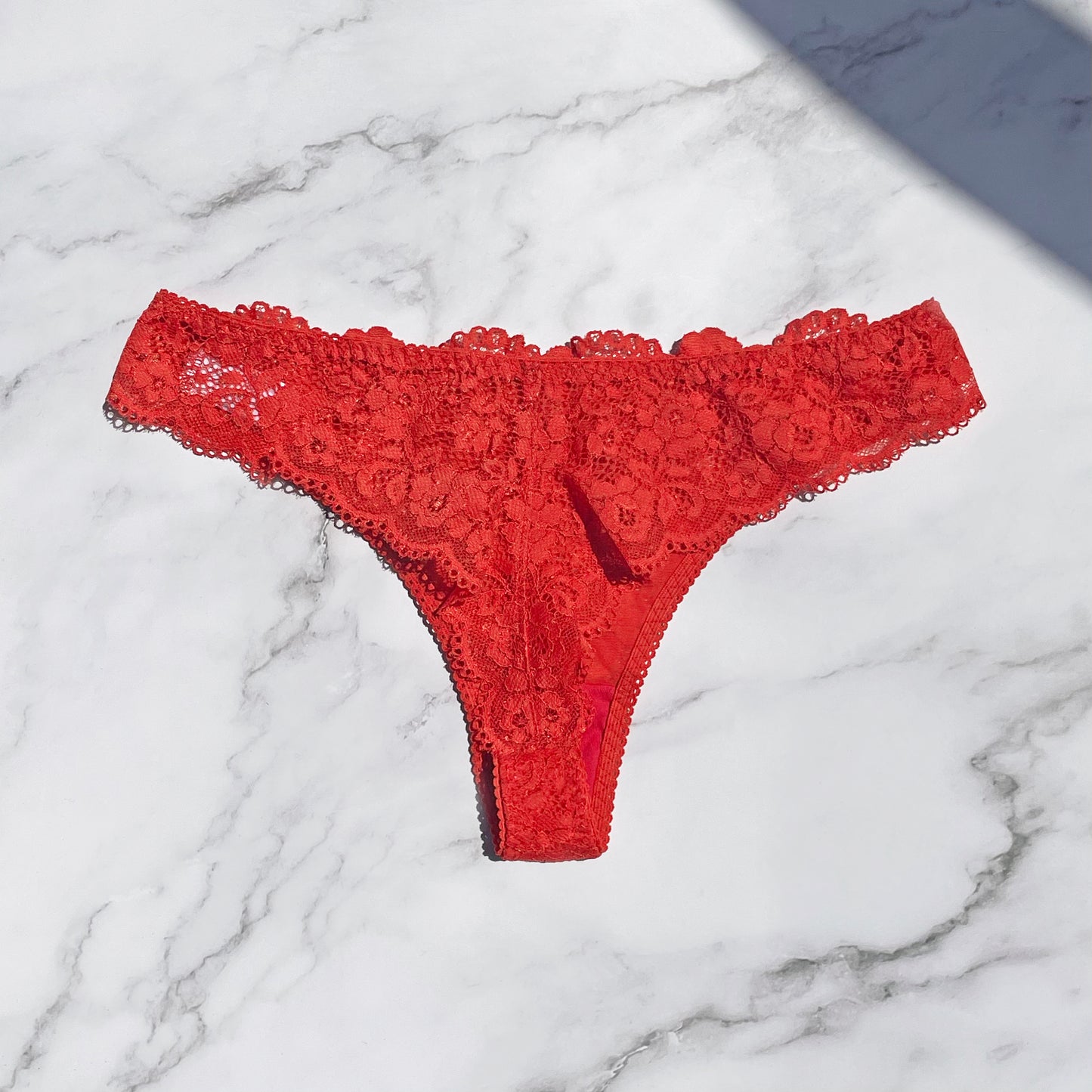 Peony Thong｜Orange
