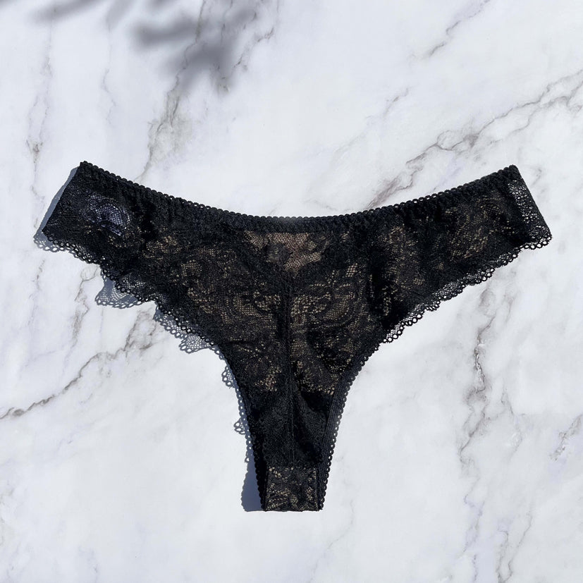 Viola Thong｜Blue