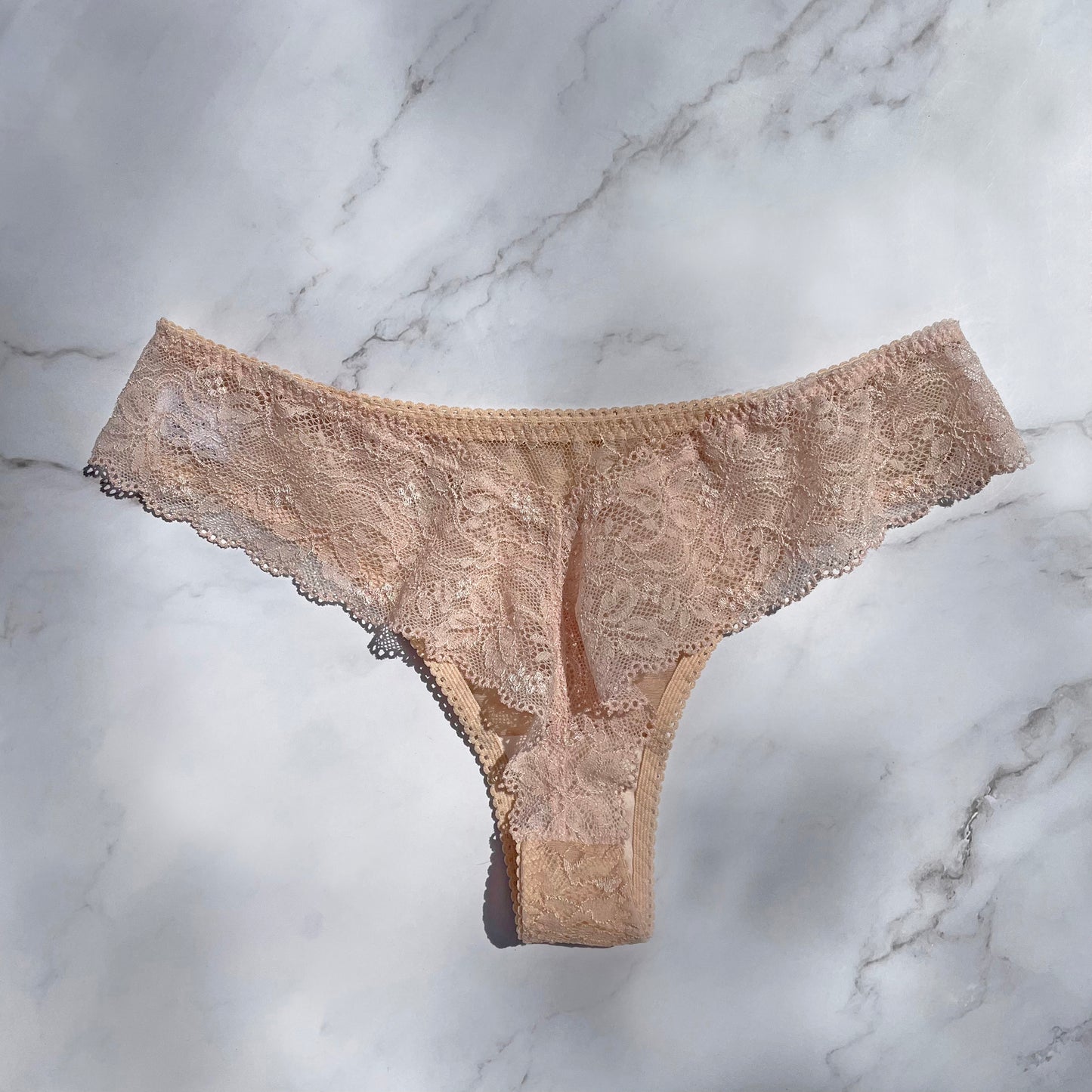 Viola Thong