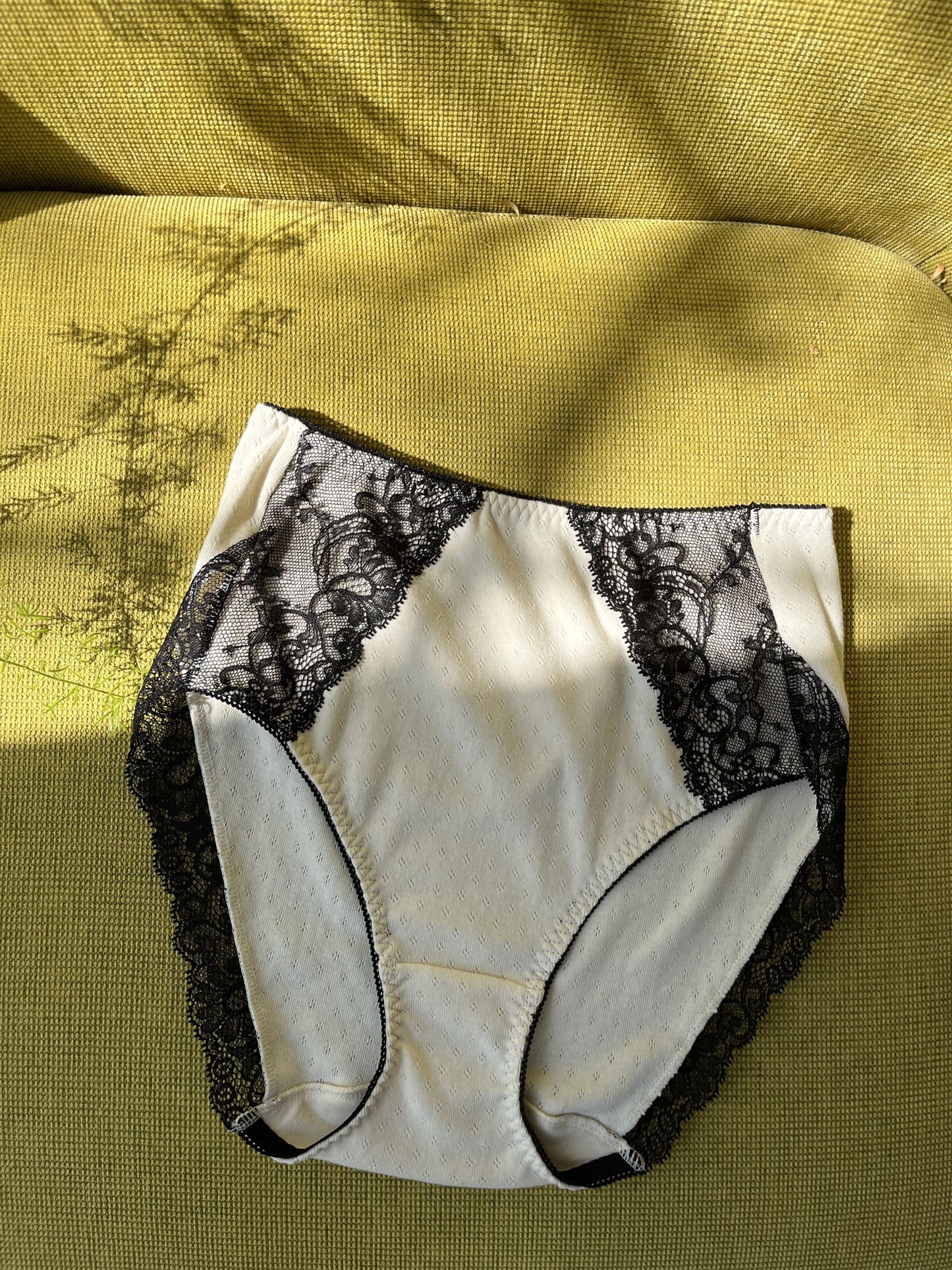 Cotelia High Waist Bikini｜Ivory