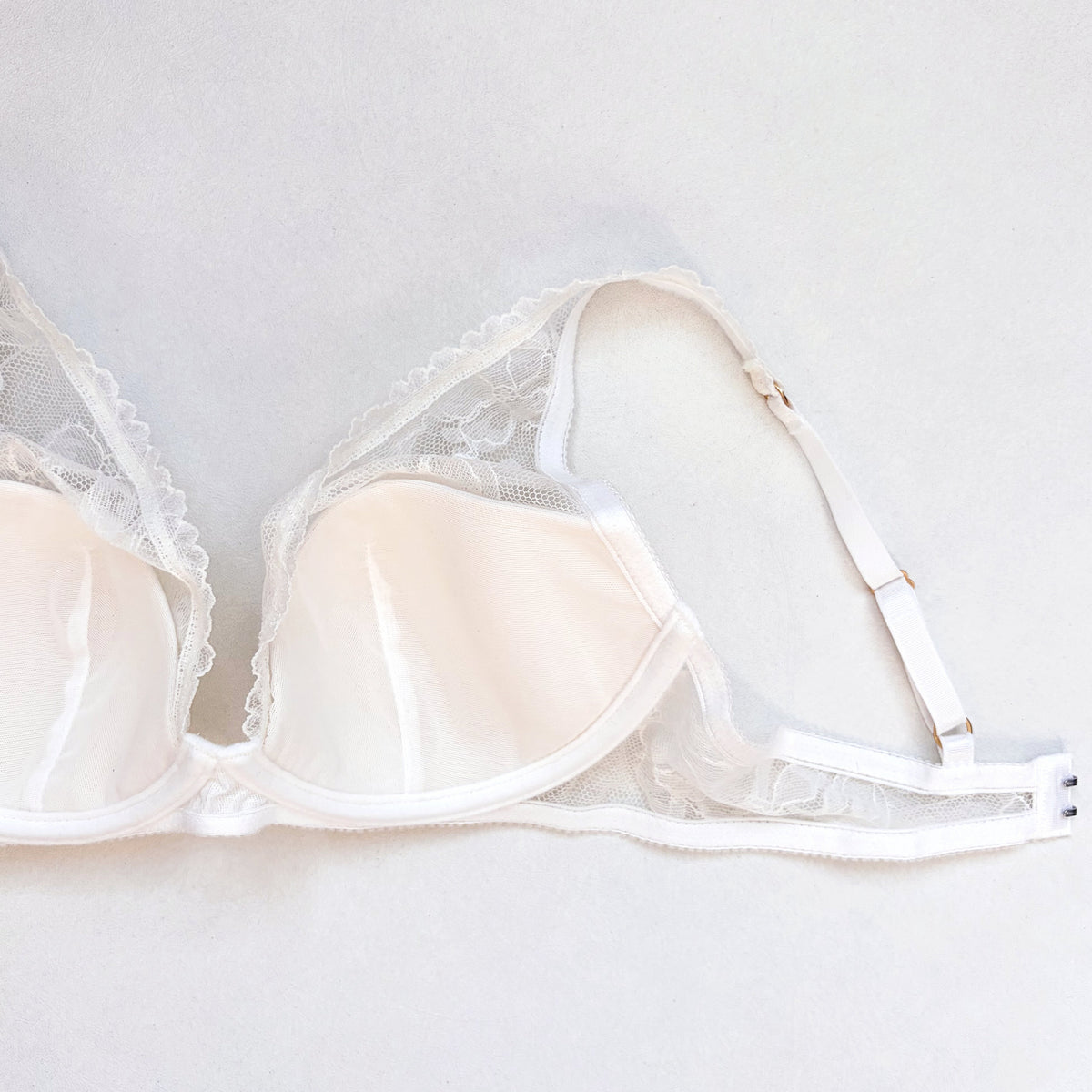Ellis Plunge Underwire Bra｜Ivory