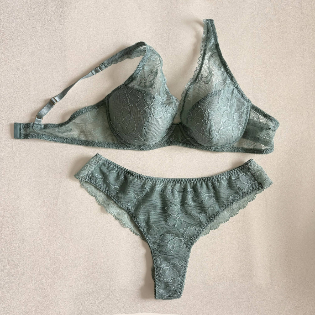Ellis Plunge Underwire Bra｜Olive