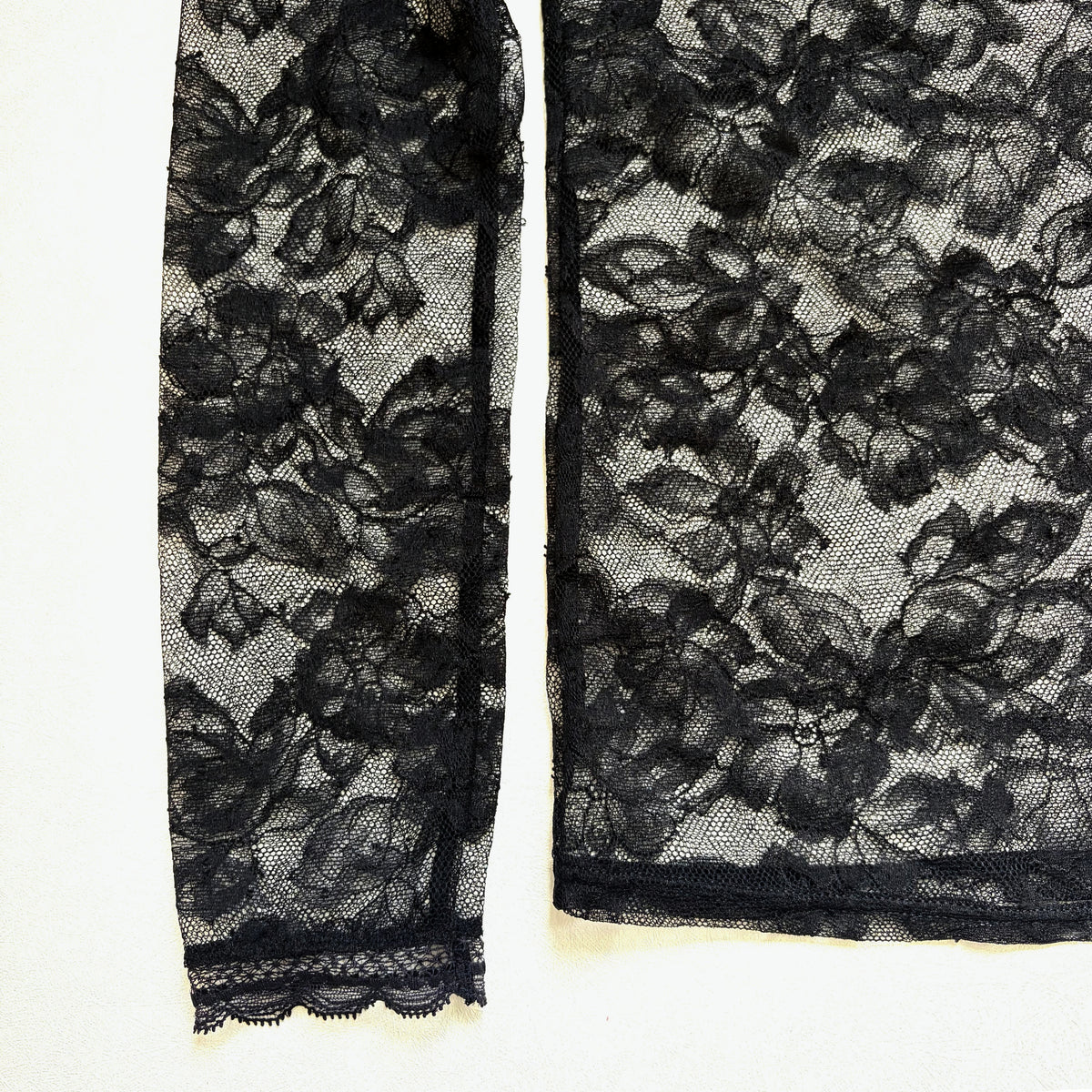 Ellis Lace Tops | Black