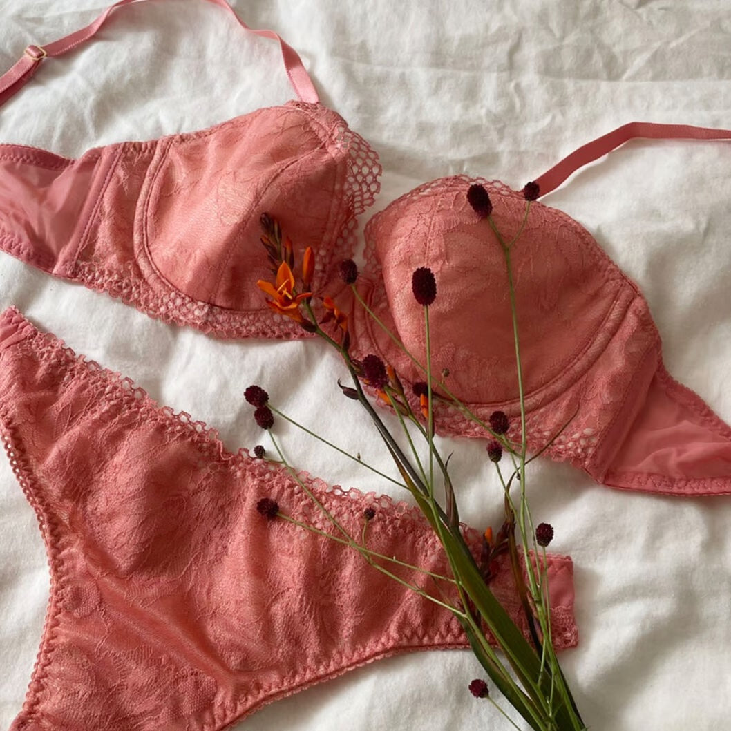 SALE Calla Lily Coral Underwire Bra